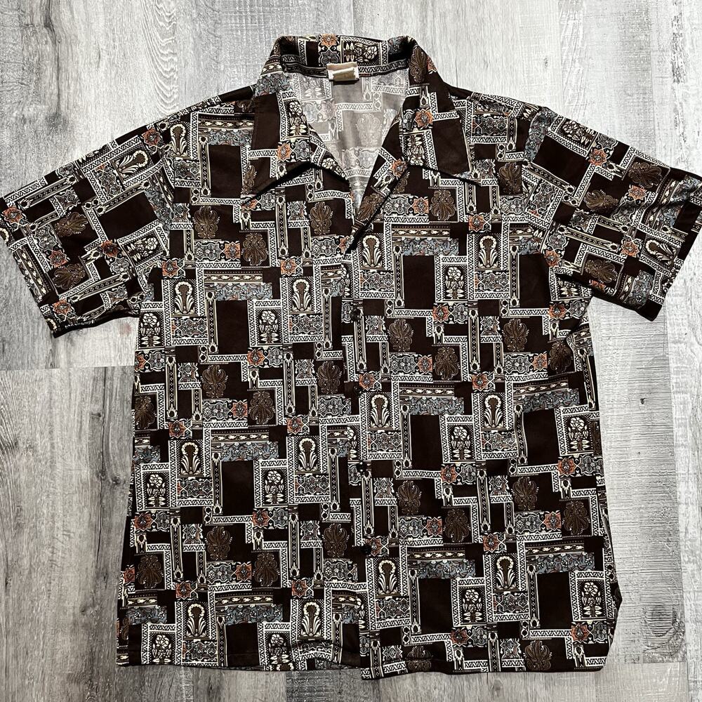 VTG 1970s California Styled Baroque/Rococo Brown Short Sleeve Disco Button Shirt
